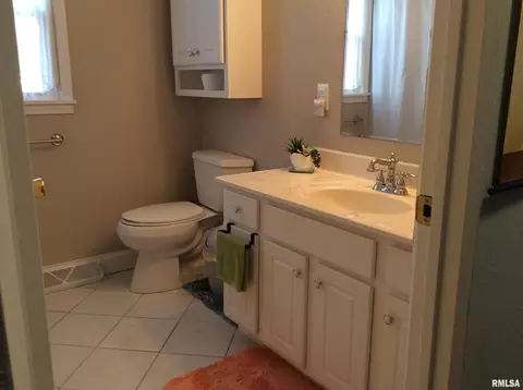 14 E Crownview, Mount Vernon, IL 62864 photo 15