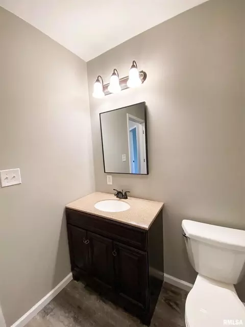 430 E 2nd St, Flora, IL 62839 photo 48