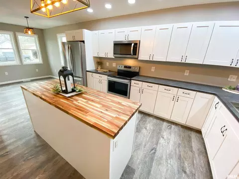 430 E 2nd St, Flora, IL 62839 photo 25