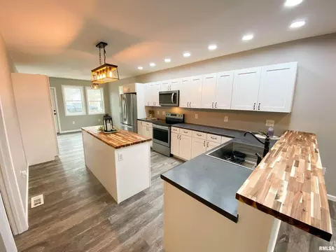 430 E 2nd St, Flora, IL 62839 photo 23