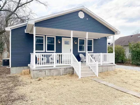 430 E 2nd St, Flora, IL 62839 photo 5