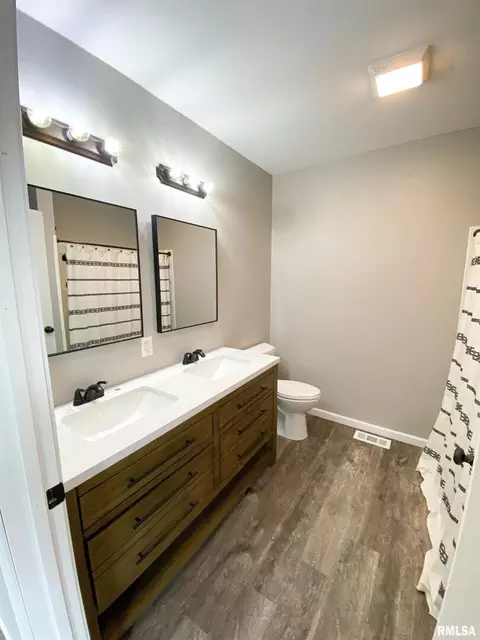 430 E 2nd St, Flora, IL 62839 photo 37