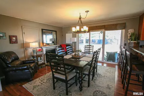 1619 Sunset Dr, Carmi, IL 62821 photo 14