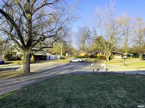 29 Candy Ln, Murphysboro, IL 62966 photo 4