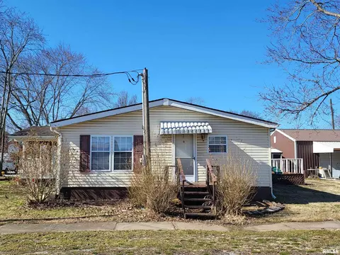 2000 Locust St, Eldorado, IL 62930 photo 3