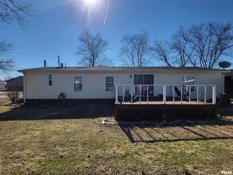 2000 Locust St, Eldorado, IL 62930 photo 5