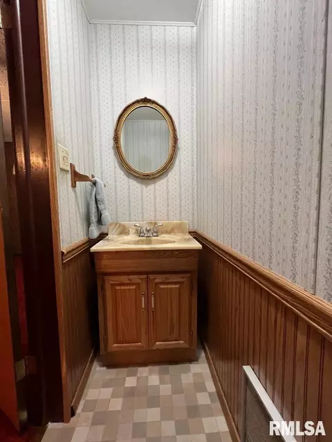 1408 Jonquil Ave, Centralia, IL 62801 photo 9