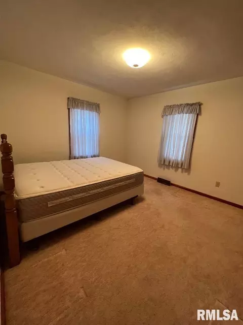 1408 Jonquil Ave, Centralia, IL 62801 photo 6