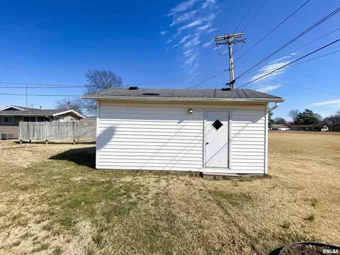 10 Holly Ln, Flora, IL 62839 photo 49