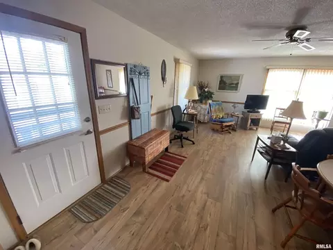 10 Holly Ln, Flora, IL 62839 photo 16