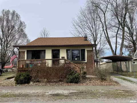 211 Mcfall St, Benton, IL 62812 photo 3