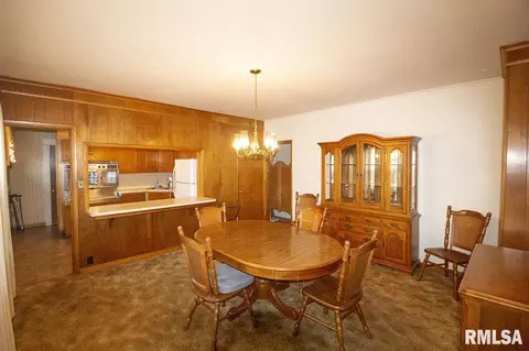720 E 3rd St, Centralia, IL 62801 photo 11