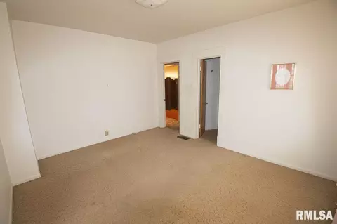 720 E 3rd St, Centralia, IL 62801 photo 17