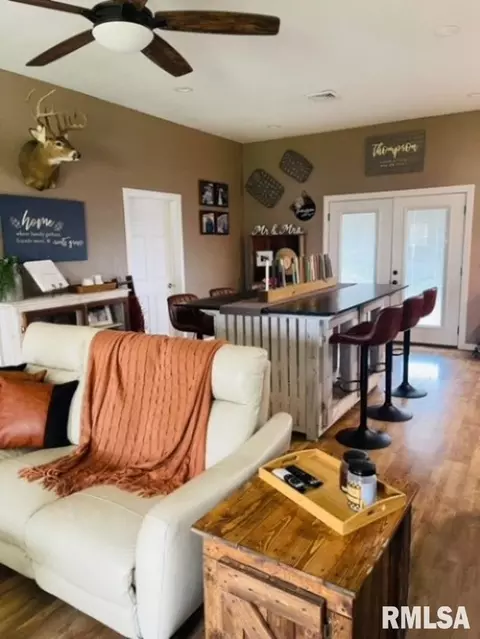 3393 Rainier Ln, Centralia, IL 62801 photo 3