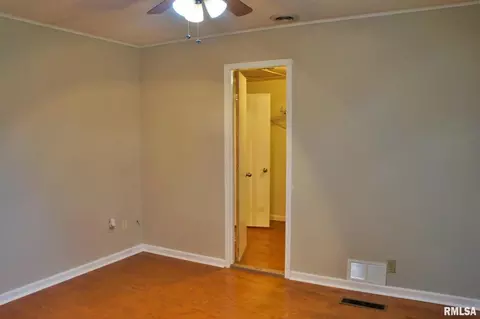 300 Baker Dr, Metropolis, IL 62960 photo 29