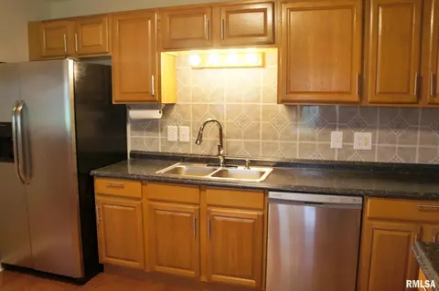 300 Baker Dr, Metropolis, IL 62960 photo 15