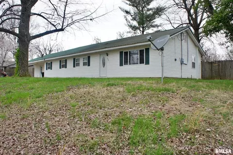 300 Baker Dr, Metropolis, IL 62960 photo 2