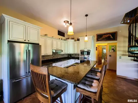 973 Buchanan Rd, Iuka, IL 62849 photo 9