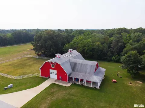 973 Buchanan Rd, Iuka, IL 62849 photo 3