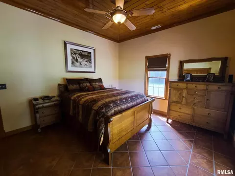 973 Buchanan Rd, Iuka, IL 62849 photo 15