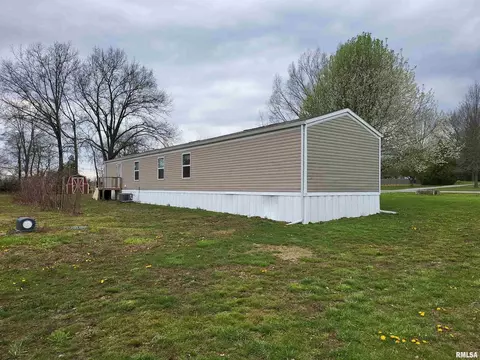 102 Doc Rd, Eldorado, IL 62930 photo 7