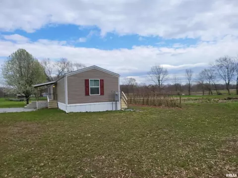 102 Doc Rd, Eldorado, IL 62930 photo 3