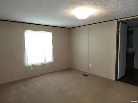 102 Doc Rd, Eldorado, IL 62930 photo 19