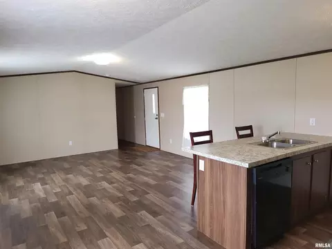 102 Doc Rd, Eldorado, IL 62930 photo 15