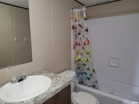 102 Doc Rd, Eldorado, IL 62930 photo 27