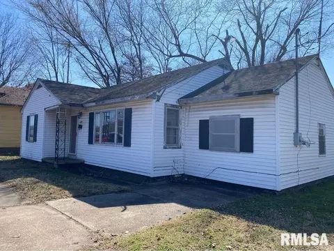 812 E 5th St, Metropolis, IL 62960 photo 1
