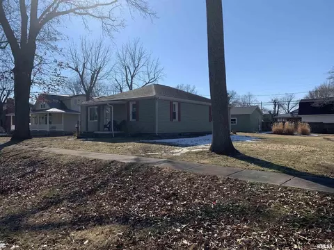 238 N Douglas St, Centralia, IL 62801 photo 1