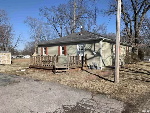 238 N Douglas St, Centralia, IL 62801 photo 5