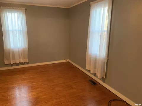 238 N Douglas St, Centralia, IL 62801 photo 16