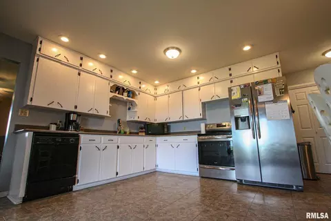 1501 County Road 700 E, Carmi, IL 62821 photo 11
