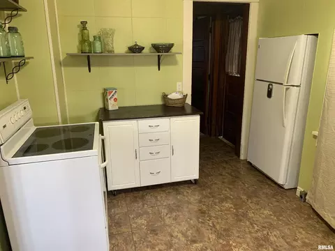 320 E 3rd St, Flora, IL 62839 photo 16