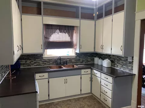 320 E 3rd St, Flora, IL 62839 photo 14