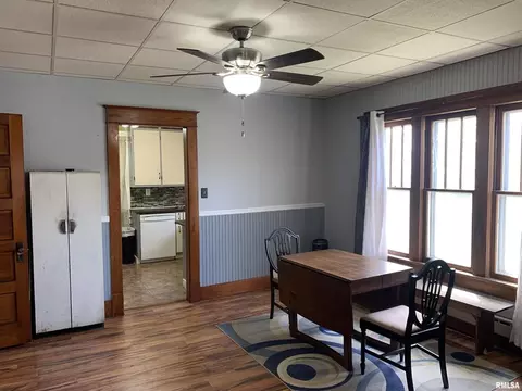 320 E 3rd St, Flora, IL 62839 photo 10