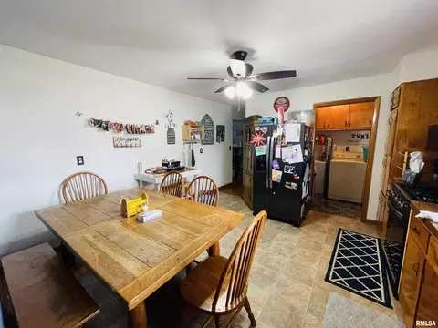 1020 Dover St, Centralia, IL 62801 photo 12