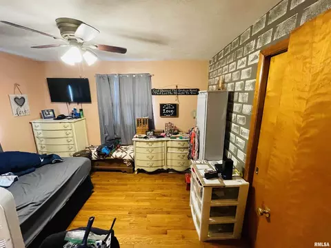 1020 Dover St, Centralia, IL 62801 photo 28