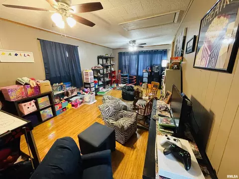 1020 Dover St, Centralia, IL 62801 photo 13