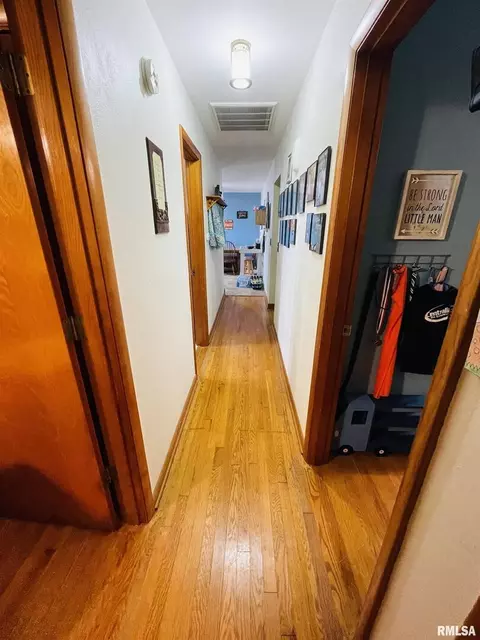 1020 Dover St, Centralia, IL 62801 photo 27