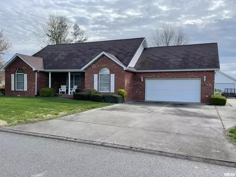 2003 N Dawn Dr, Marion, IL 62959 photo 3