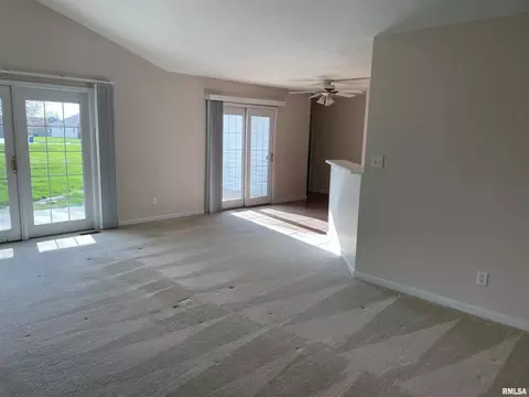 2003 N Dawn Dr, Marion, IL 62959 photo 8