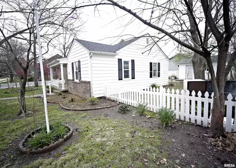 300 Allen St, Marion, IL 62959 photo 24