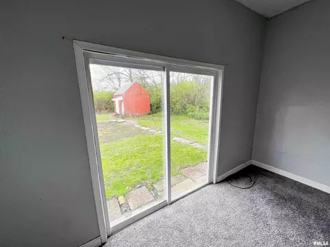 328 W 3rd St, Flora, IL 62839 photo 23