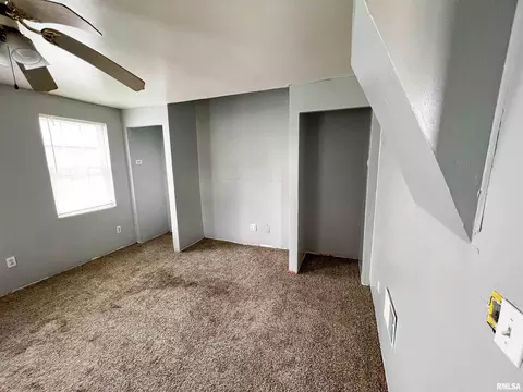 328 W 3rd St, Flora, IL 62839 photo 19