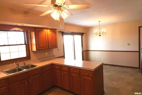1713 Quail Run, Marion, IL 62959 photo 25