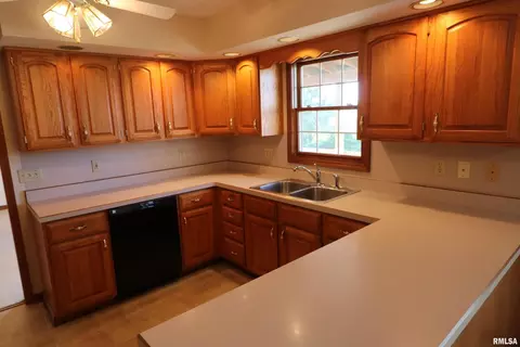 1713 Quail Run, Marion, IL 62959 photo 23