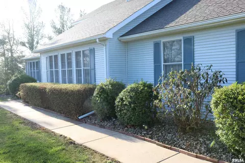 1713 Quail Run, Marion, IL 62959 photo 4