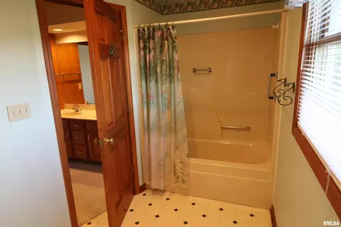 1713 Quail Run, Marion, IL 62959 photo 32